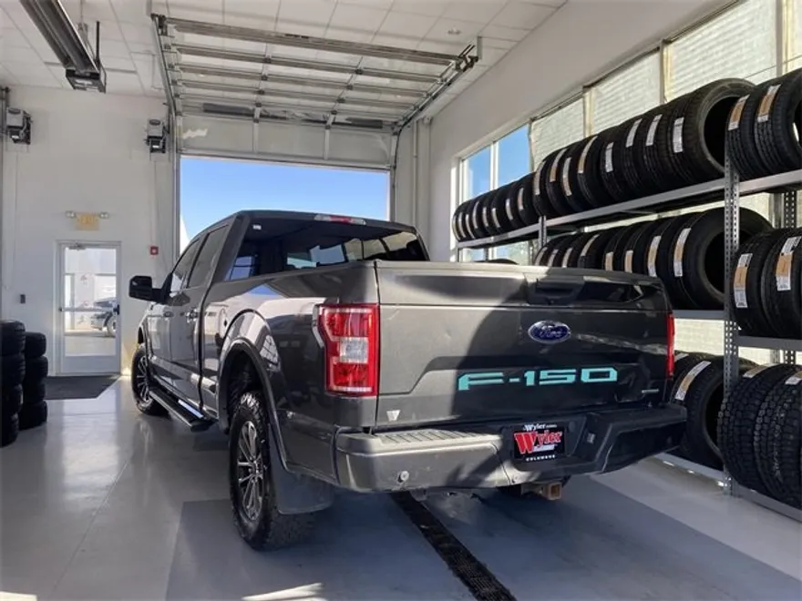2019 Ford F-150 XLT photo 1