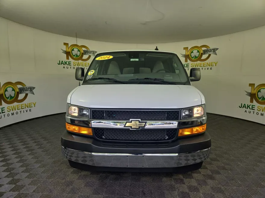 2024 Chevrolet Express 3500 Passenger Van photo 1