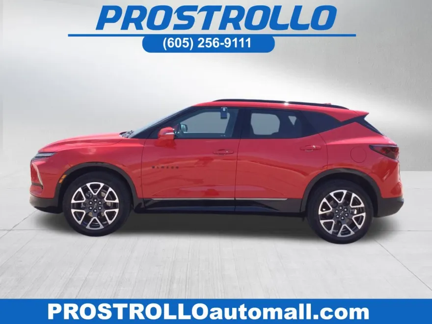 2023 Chevrolet Blazer RS photo 1