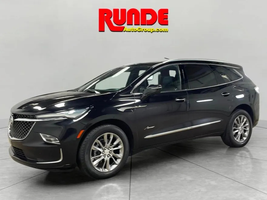 2022 Buick Enclave Avenir photo 1