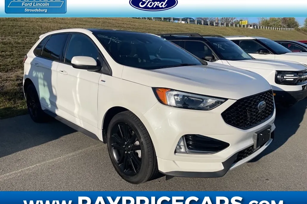 2022 Ford Edge ST-Line photo 1