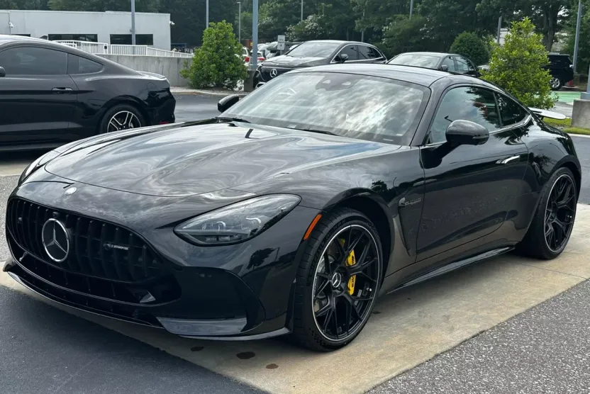 2025 Mercedes Benz AMG GT photo 1