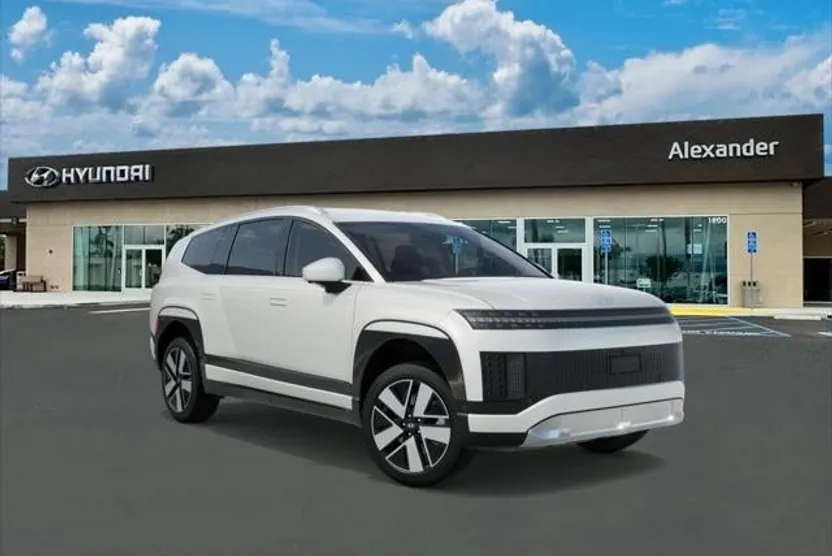 2026 Hyundai Ioniq SEL photo 1