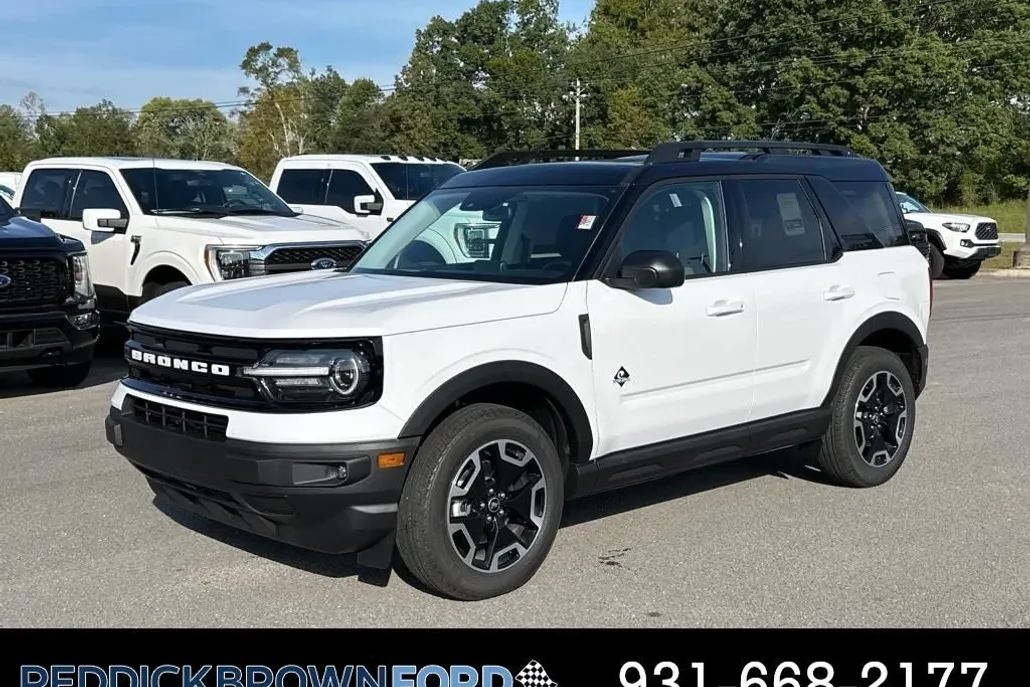 2024 Ford Bronco Sport Outer Banks photo 1