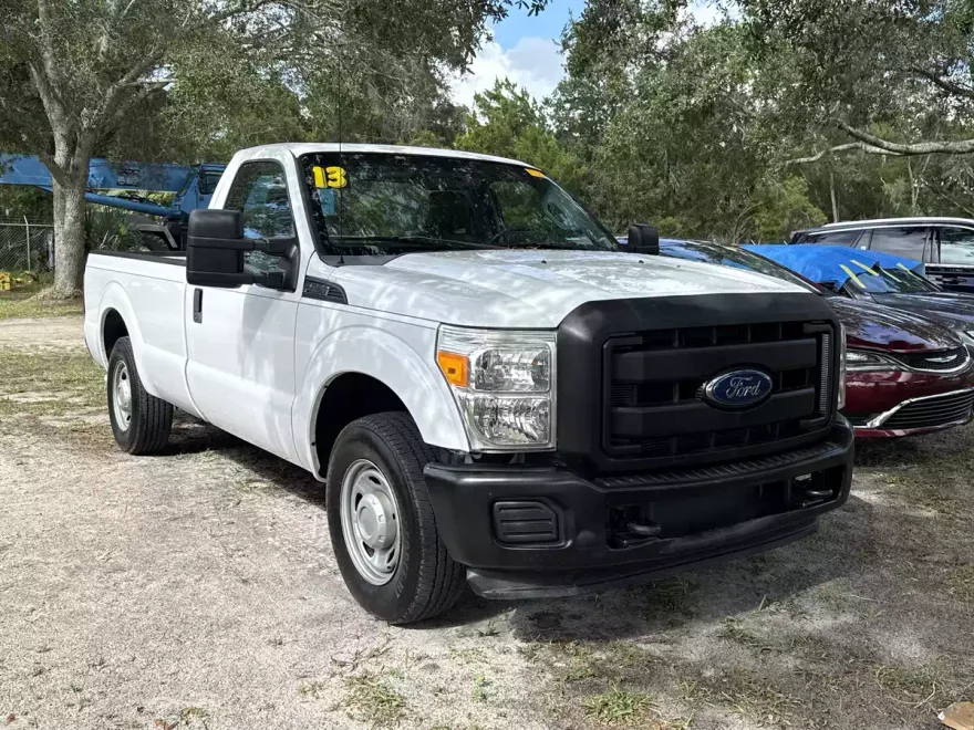 2013 Ford F-250 XL photo 1