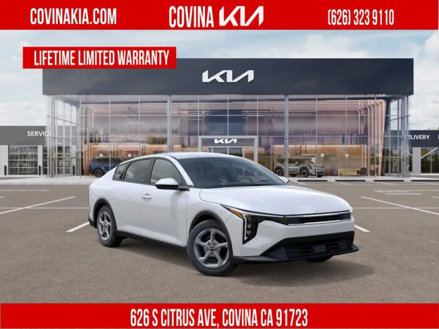 2025 Kia K4 LXS photo 1