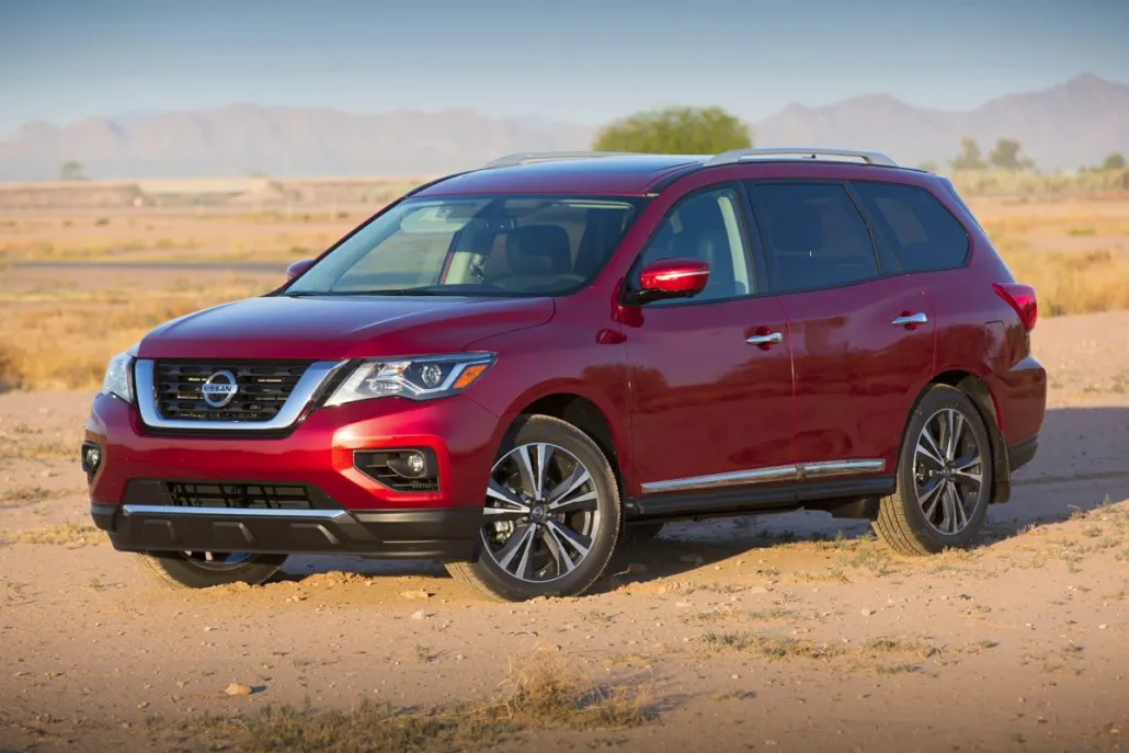 2019 Nissan Pathfinder Platinum photo 1