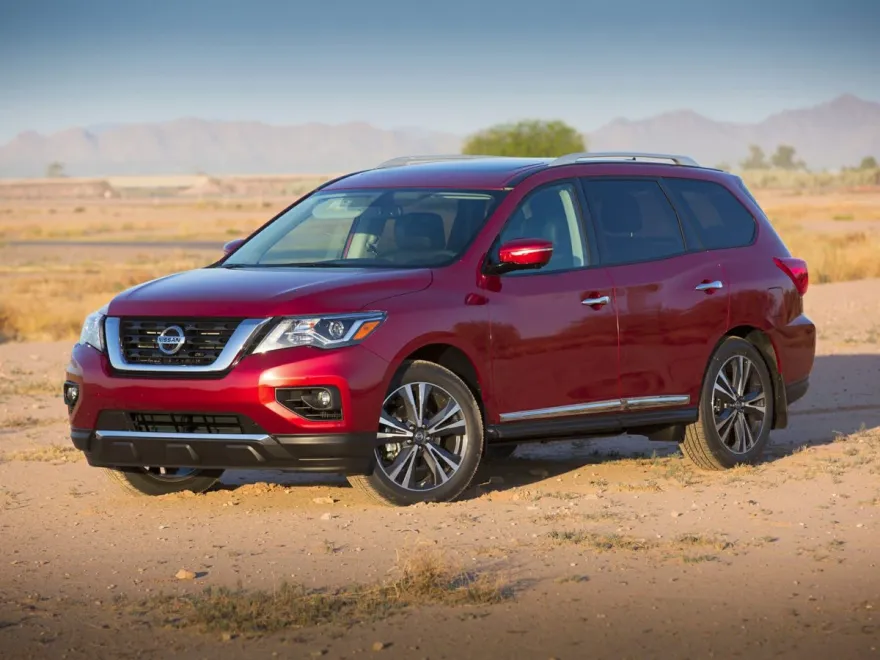 2019 Nissan Pathfinder Platinum photo 1