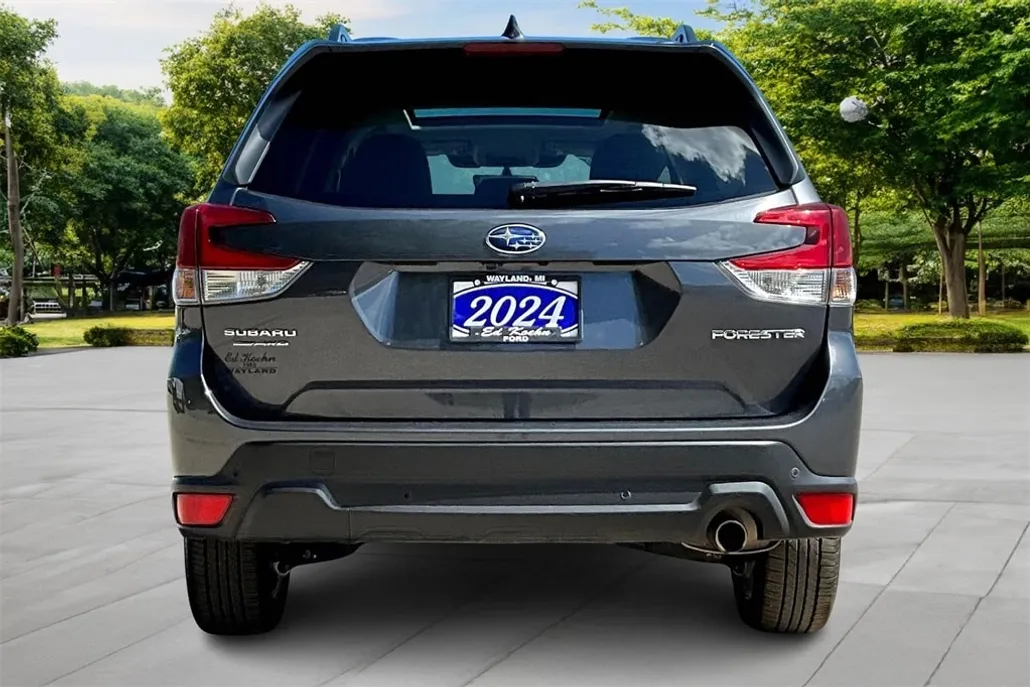 2024 Subaru Forester Limited photo 1