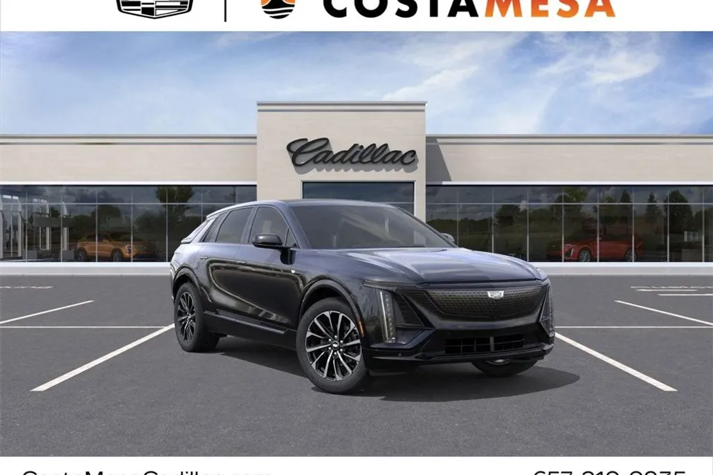 2025 Cadillac Lyriq Sport photo 1