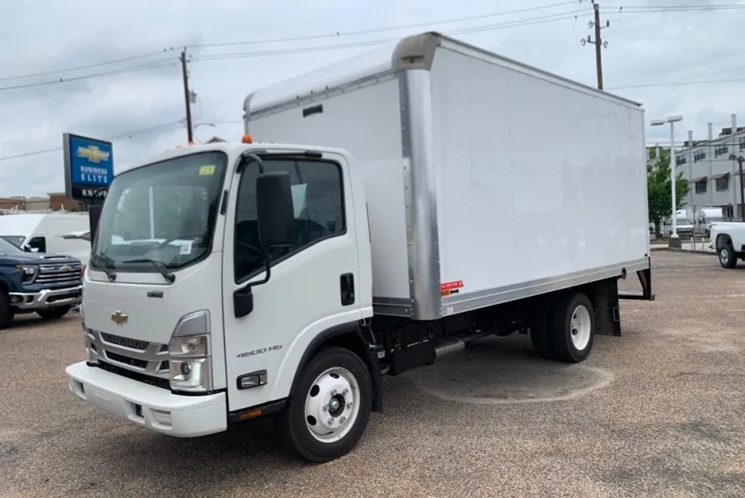 2024 Chevrolet Silverado 4500HD Base photo 1