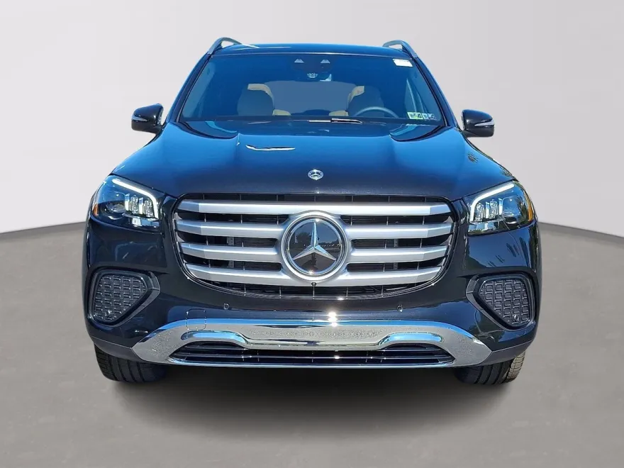 2026 Mercedes Benz GLS 450 4MATIC photo 1