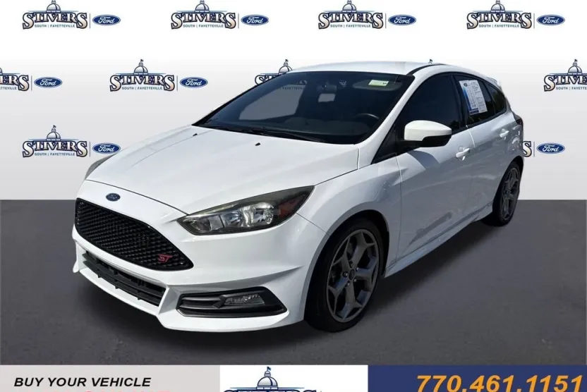 2017 Ford Focus ST photo 1