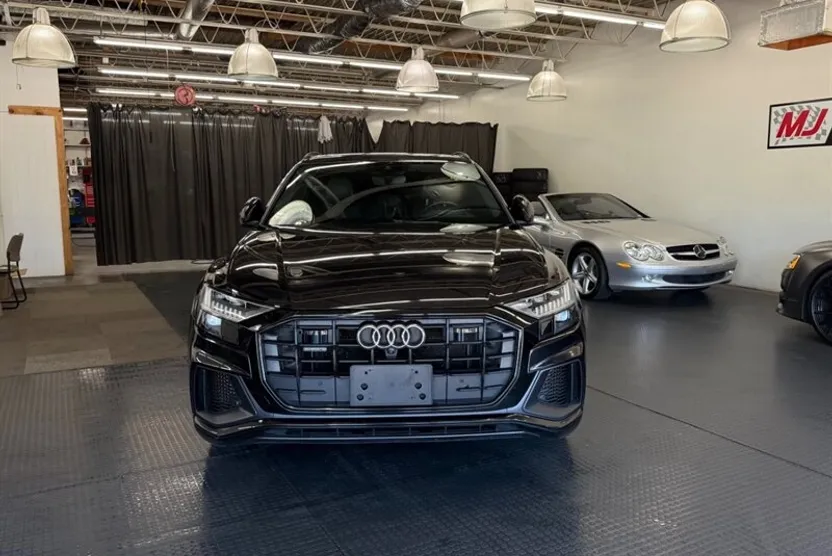 2019 Audi Q8 Prestige 55 photo 1