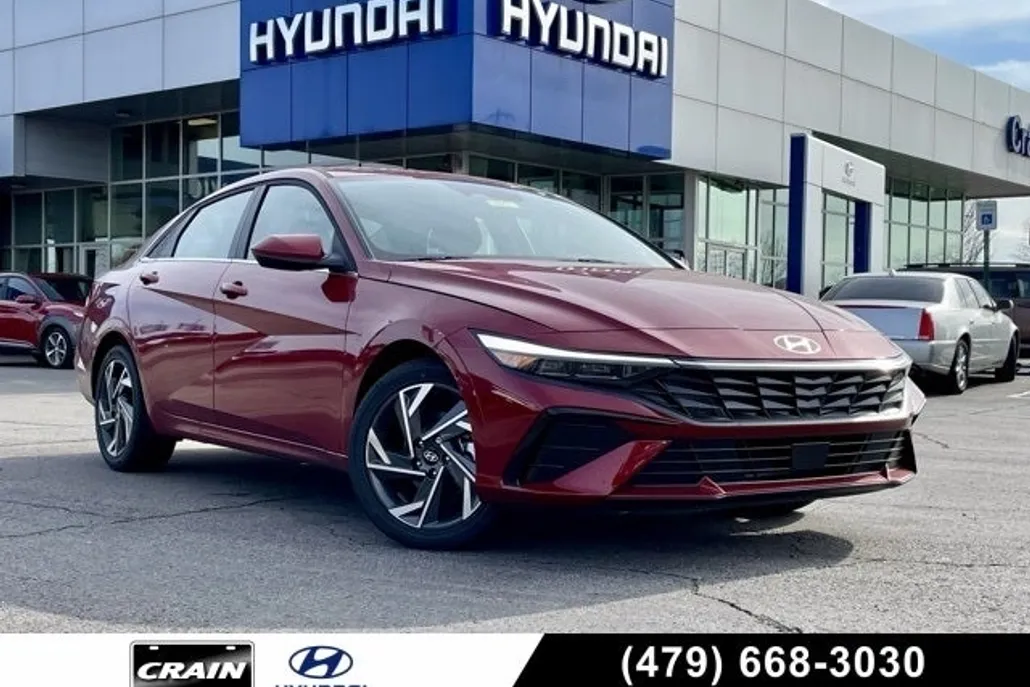 2025 Hyundai Elantra SEL Convenience photo 1