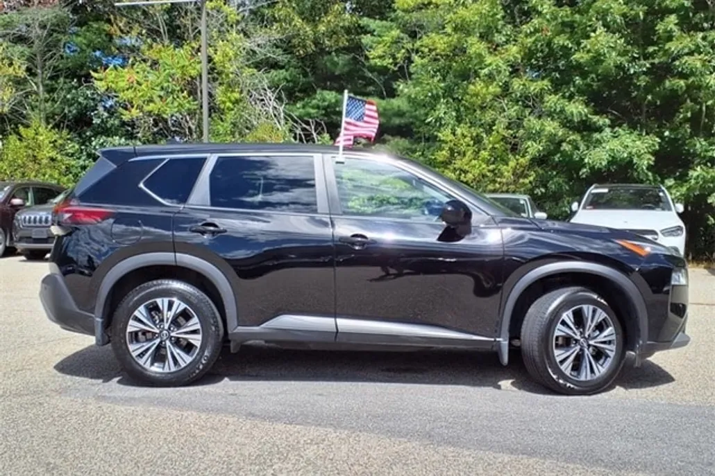 2023 Nissan Rogue SV photo 1