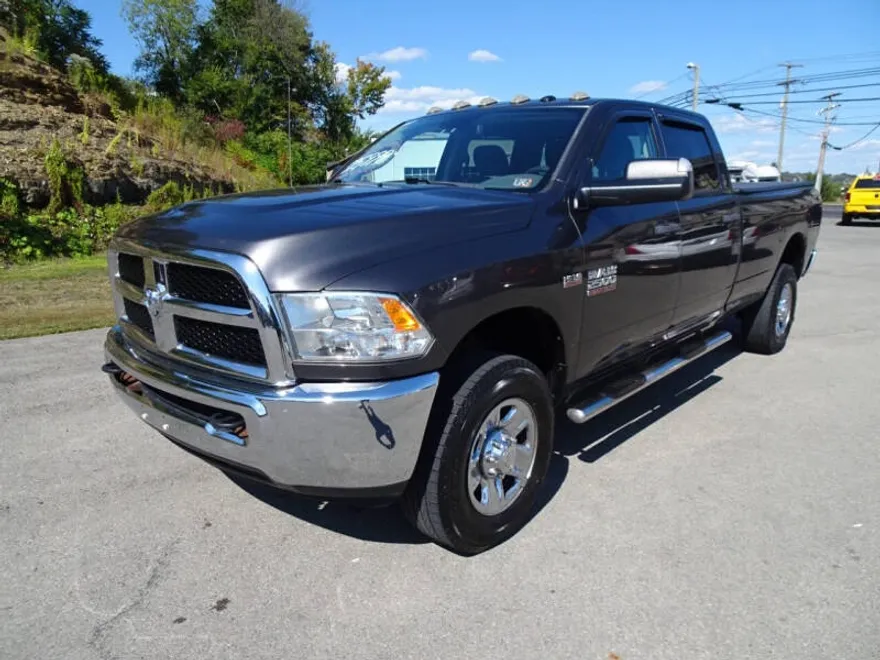 2017 Ram 2500 Tradesman photo 1