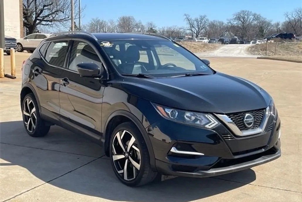 2020 Nissan Rogue Sport SL photo 1