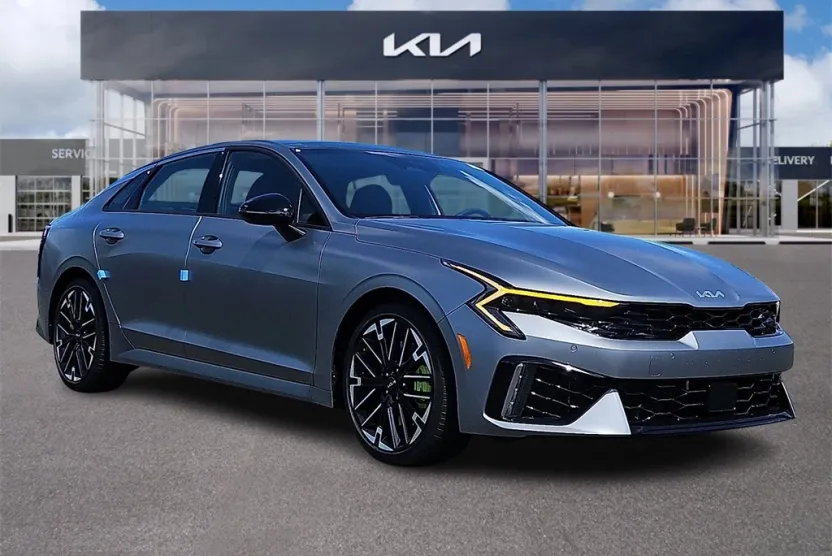 2026 Kia K5 GT photo 1
