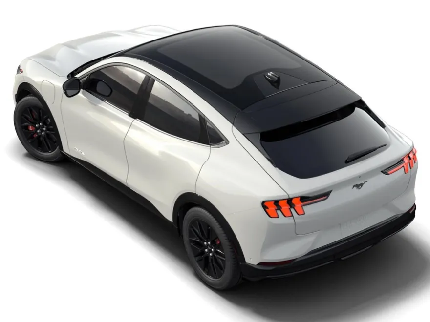 2025 Ford Mustang Mach-E Premium photo 1