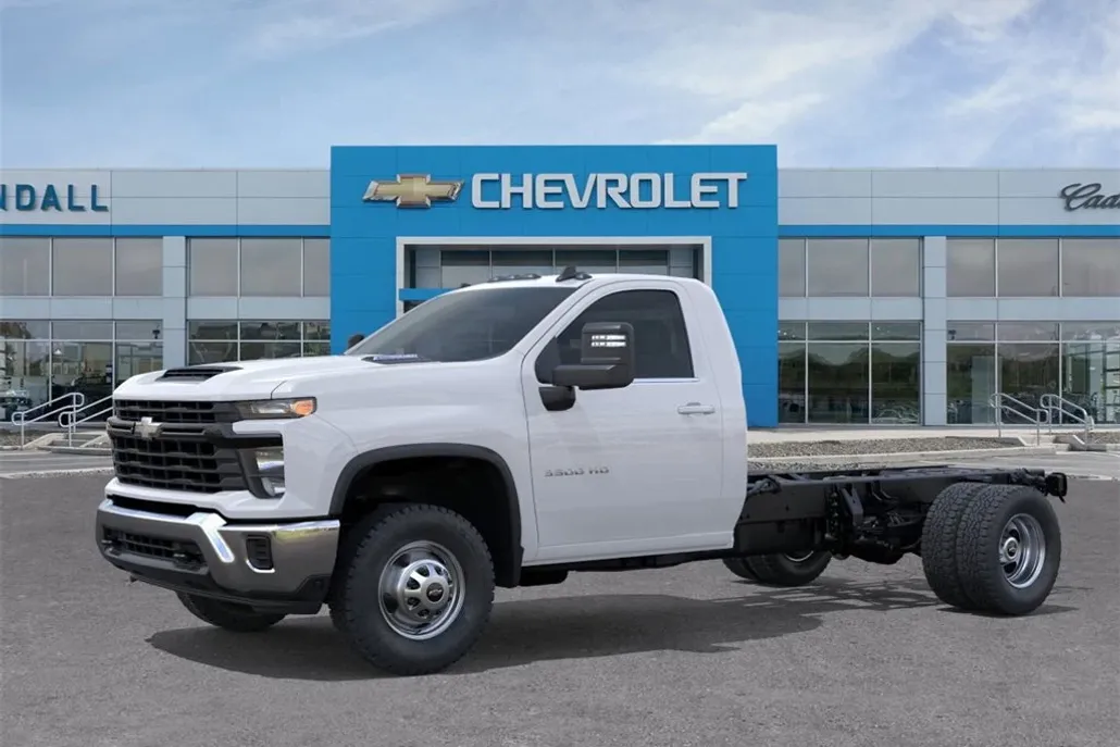 2025 Chevrolet Silverado 3500HD Work Truck photo 1