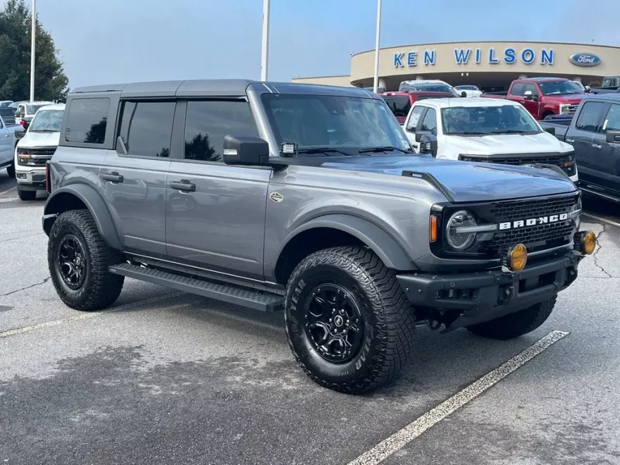 2023 Ford Bronco Wildtrak photo 1