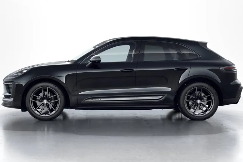 2026 Porsche Macan T photo 1