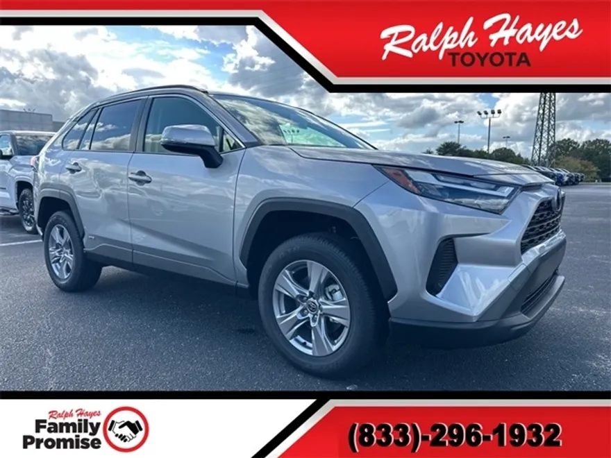 2025 Toyota RAV4 Hybrid XLE photo 1