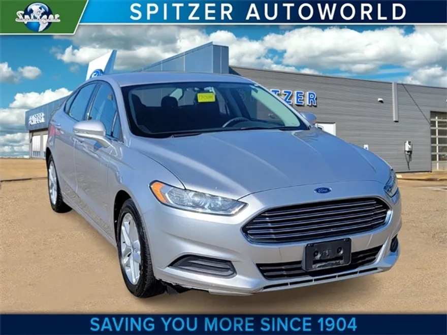 2014 Ford Fusion SE photo 1
