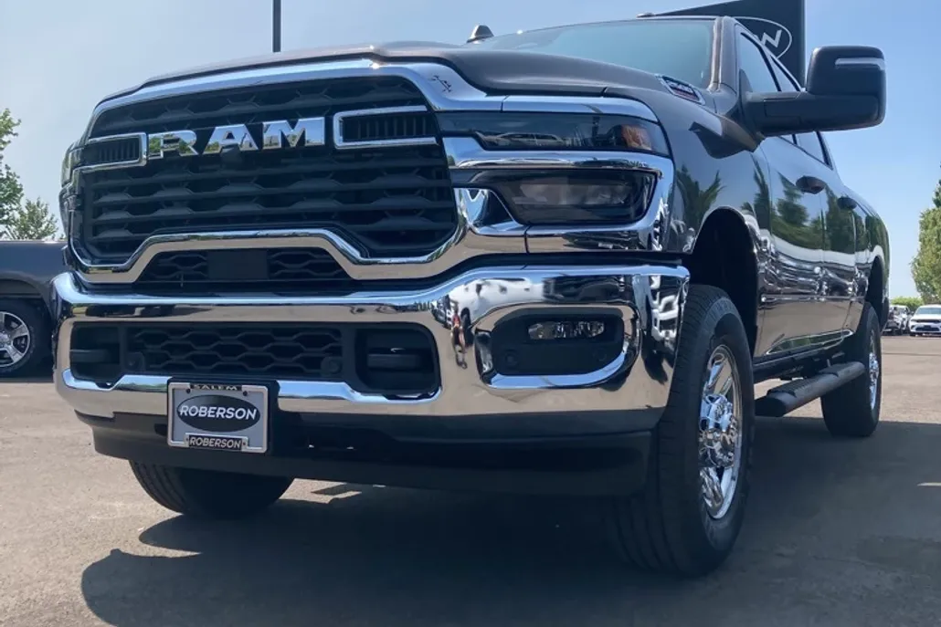 2025 Ram 2500 Tradesman photo 1