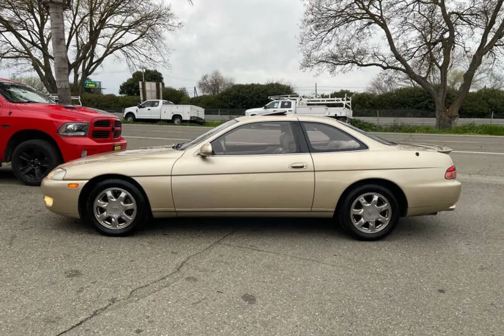 1995 Lexus SC photo 1