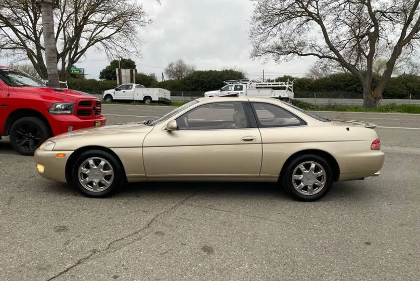 1995 Lexus SC photo 1