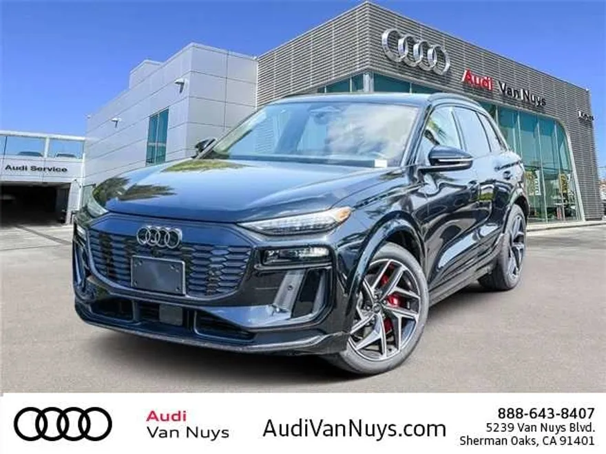 2025 Audi SQ6 photo 1