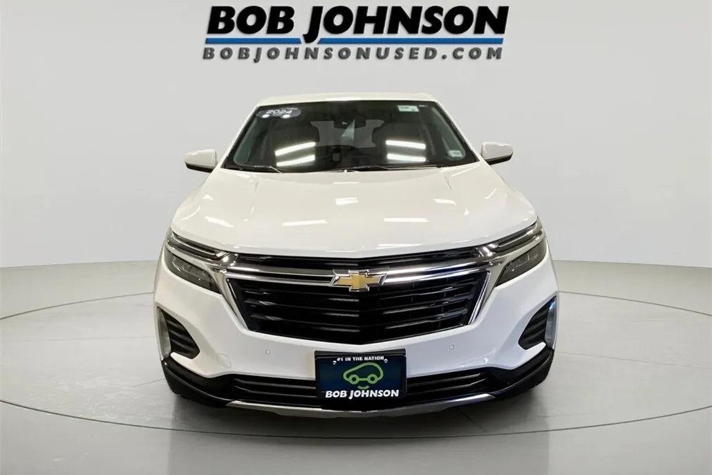 2024 Chevrolet Equinox LT photo 1