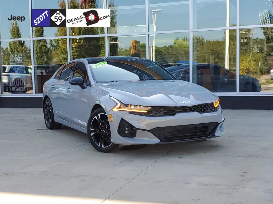 2023 Kia K5 GT-Line photo 1