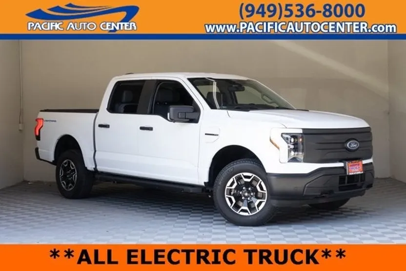 2022 Ford F-150 Lightning photo 1