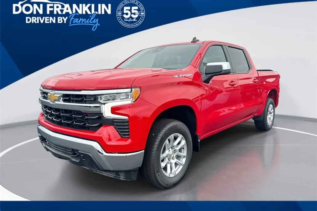 2026 Chevrolet Silverado 1500 LT photo 1