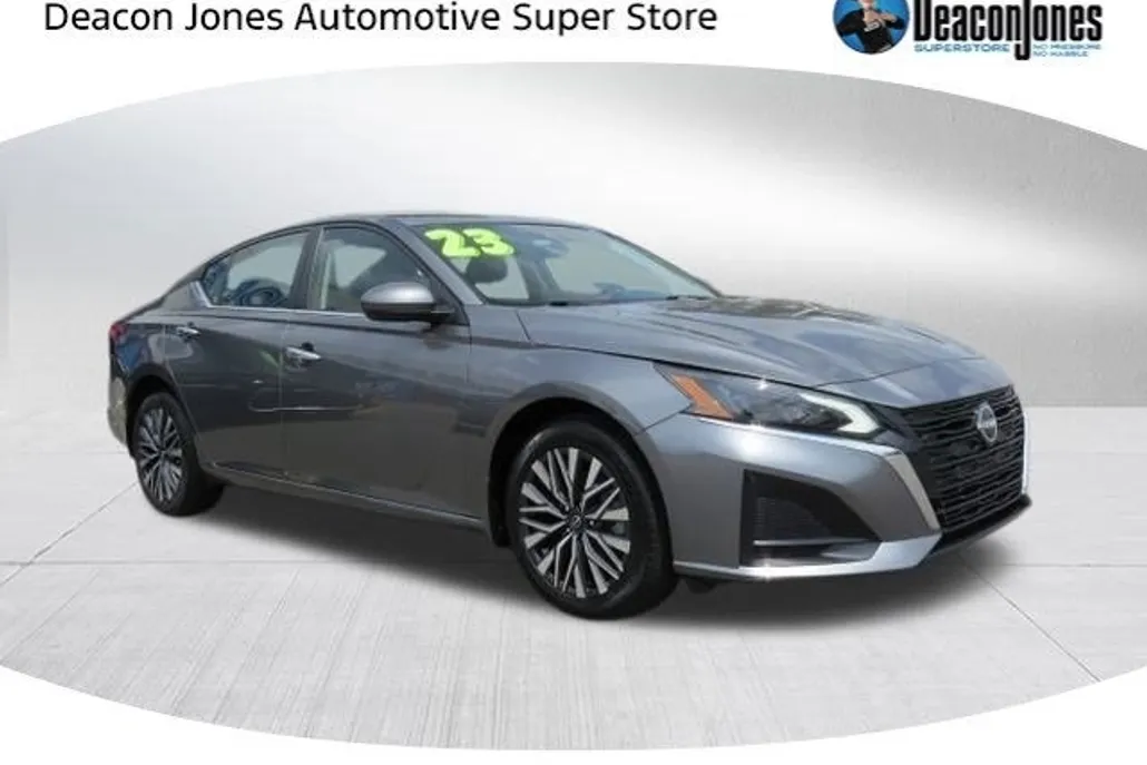 2023 Nissan Altima 2.5 SV photo 1