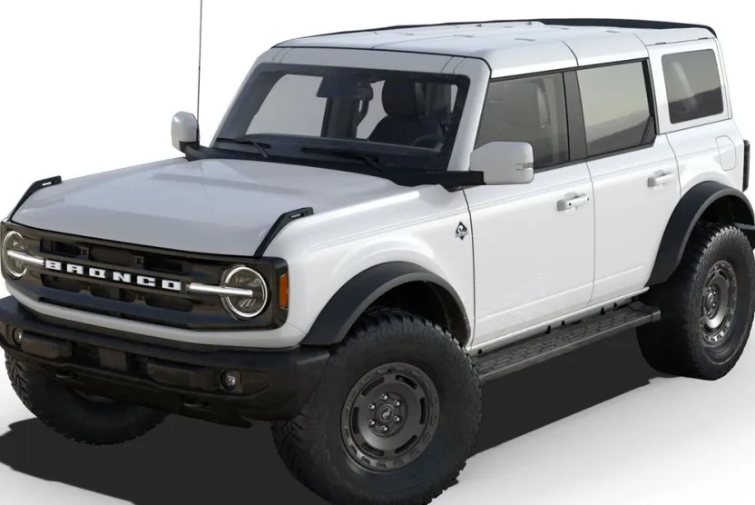 2025 Ford Bronco Outer Banks photo 1