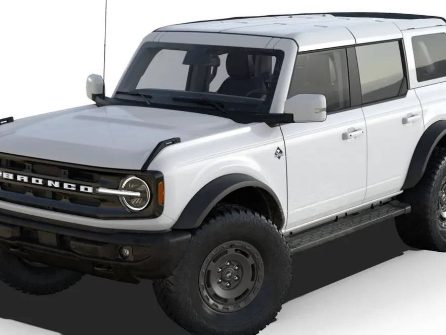 2025 Ford Bronco Outer Banks photo 1
