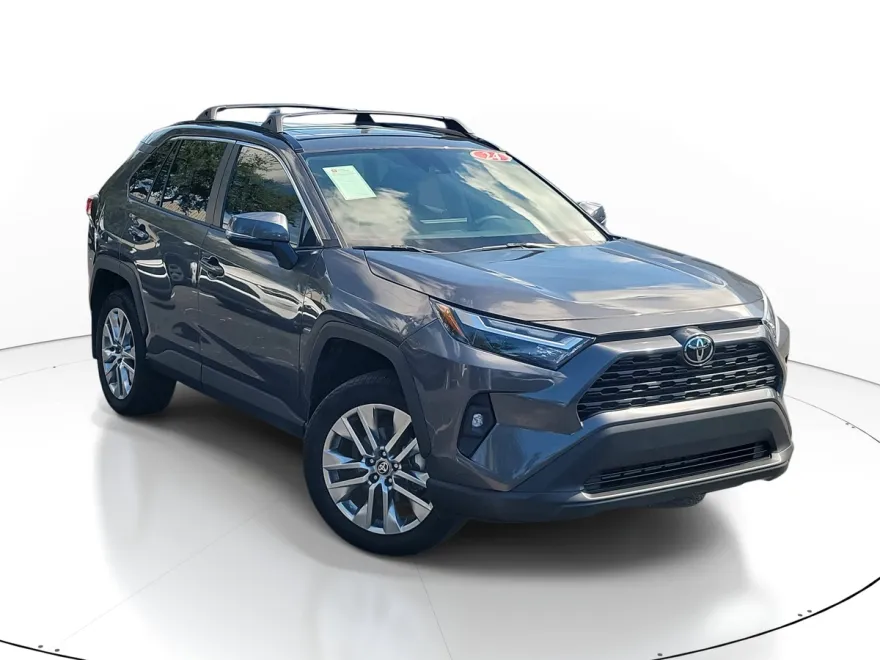 2024 Toyota RAV4 XLE Premium photo 1