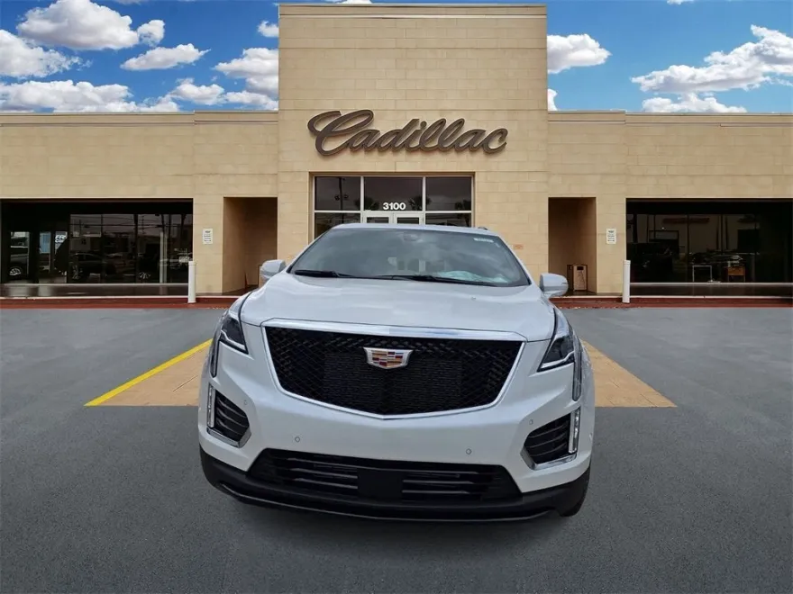 2025 Cadillac XT5 Sport photo 8