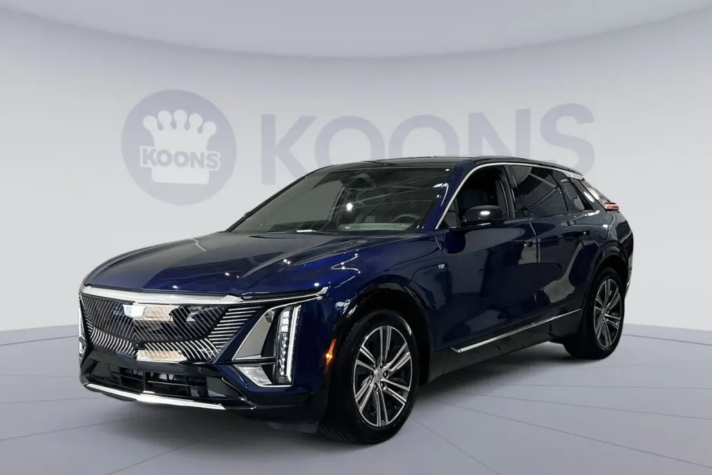 2024 Cadillac Lyriq Luxury photo 1