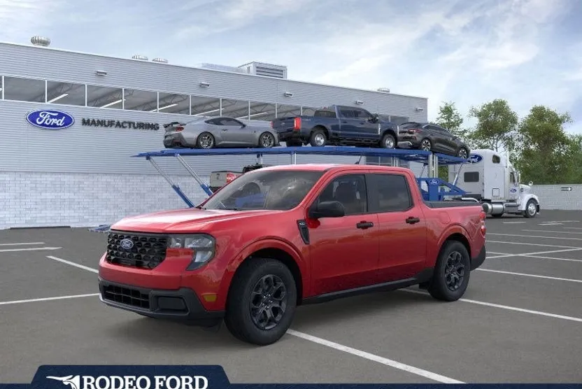 2025 Ford Maverick XLT photo 1