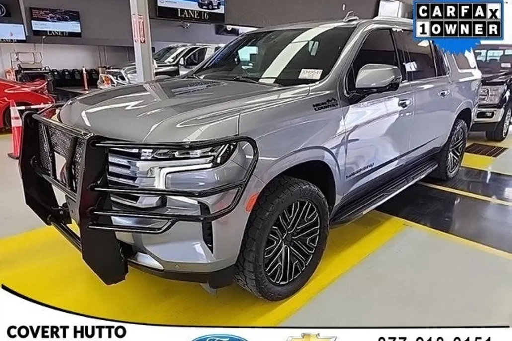 2021 Chevrolet Suburban High Country photo 1