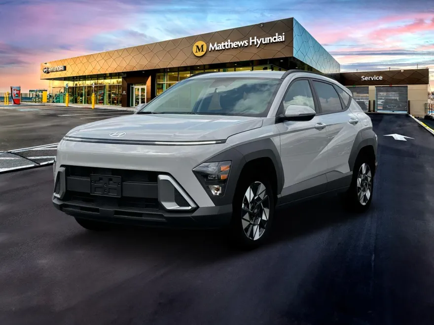 2025 Hyundai Kona SEL photo 1