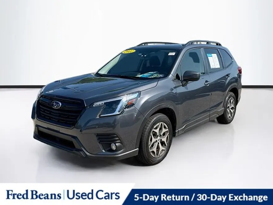 2022 Subaru Forester Premium photo 1