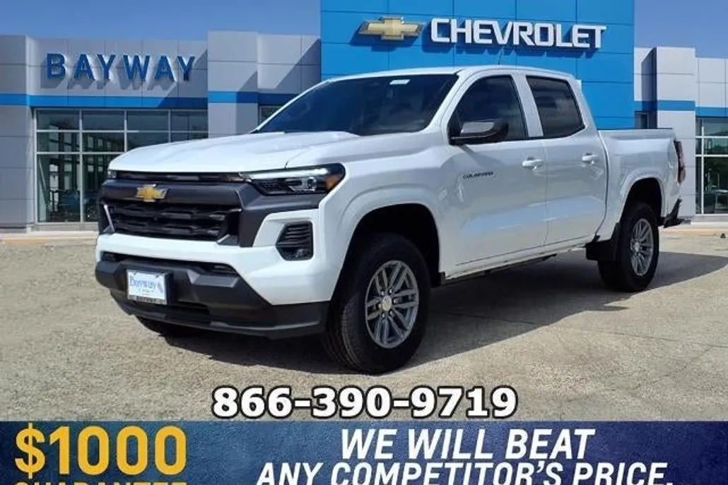 2026 Chevrolet Colorado LT photo 1