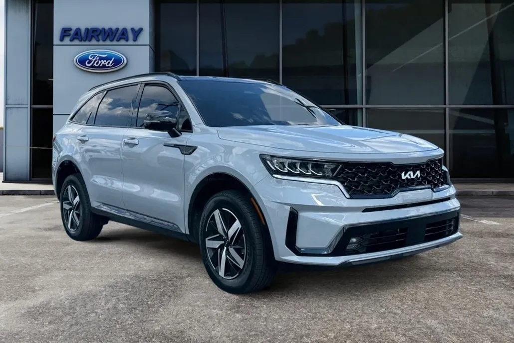 2023 Kia Sorento EX photo 1