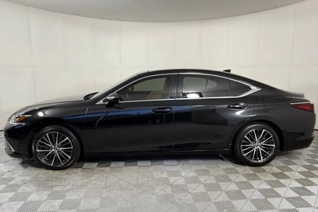 2022 Lexus ES 350 photo 1
